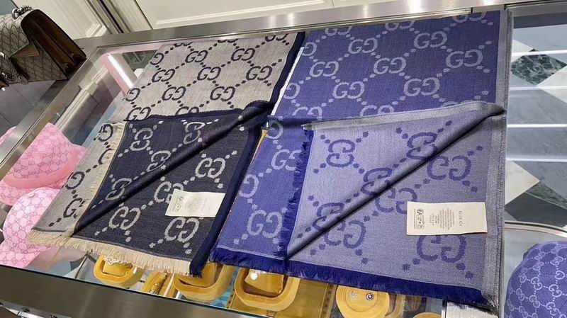 Gucci scarf 70X205cm E082552